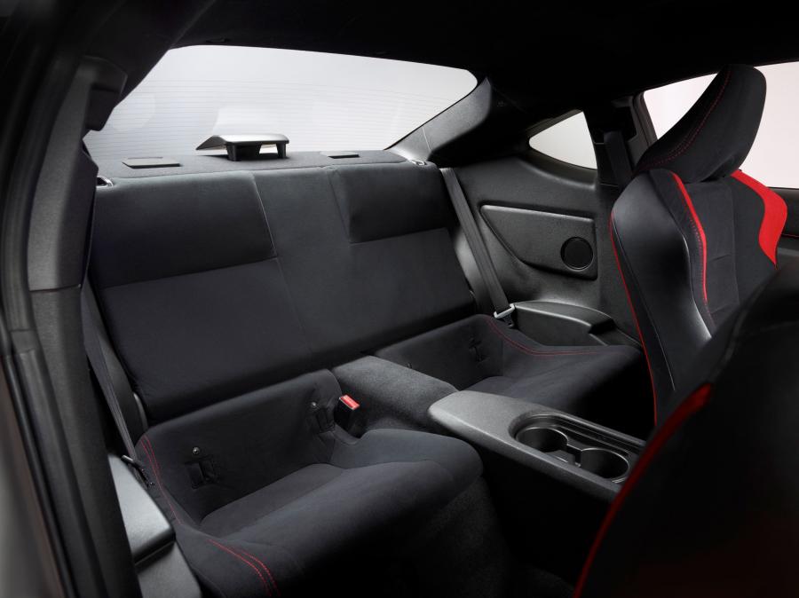  Scion FR-S 2013 года  (фото 139 из 192)